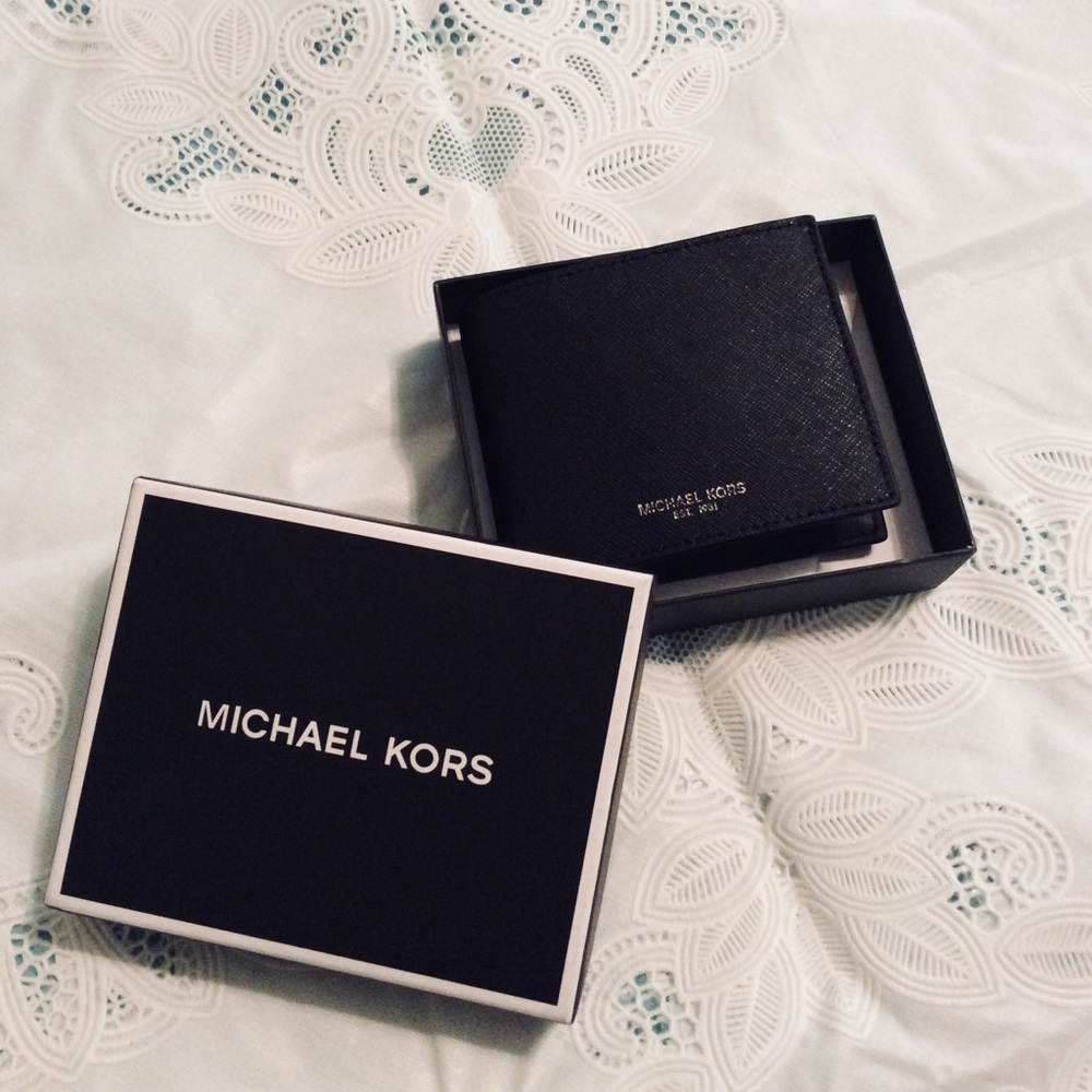 NWT Men’s Michael Kors Wallet